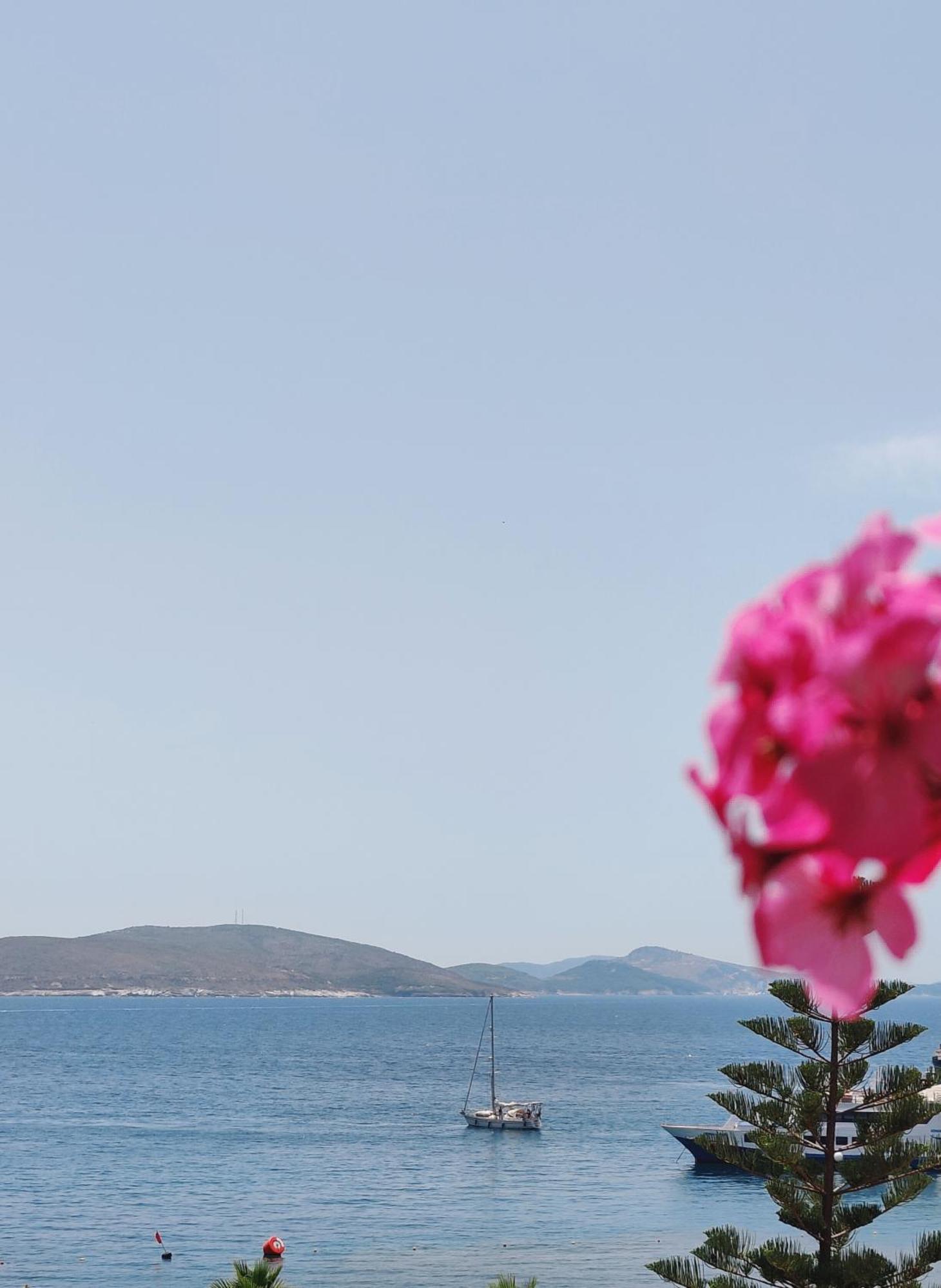 玛格丽特别墅酒店 Sarandë 外观 照片