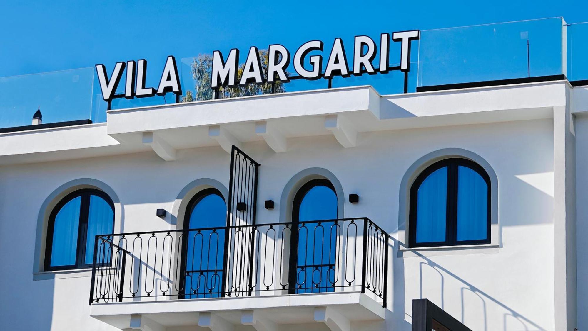 玛格丽特别墅酒店 Sarandë 外观 照片